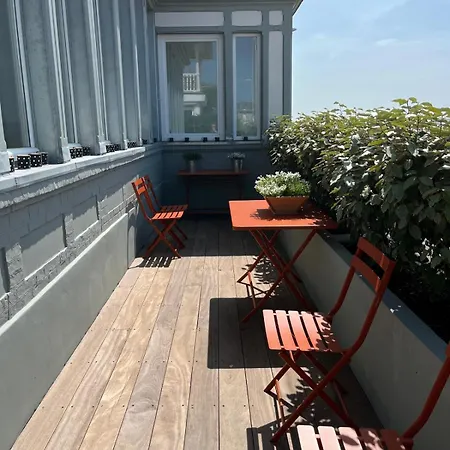 Bagatelle, 8 Personnes Front De Βίλα *