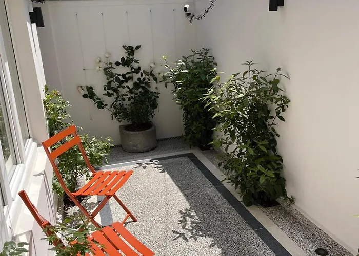 Bagatelle, 8 Personnes Front De * Houlgate