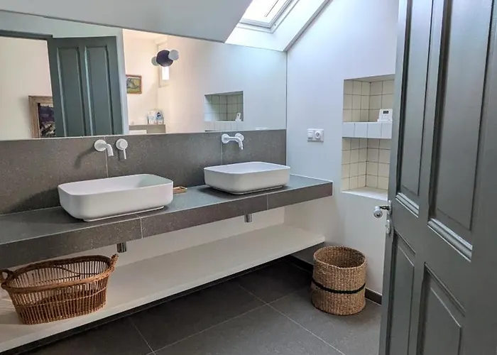 Villa Bagatelle, 8 Personnes Front De *